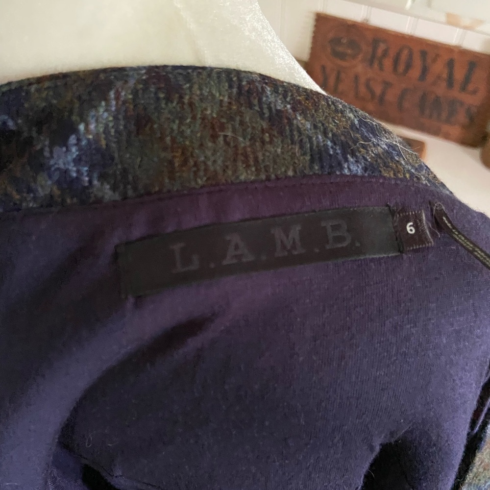 L.A.M.B. - Picture 3 of 3